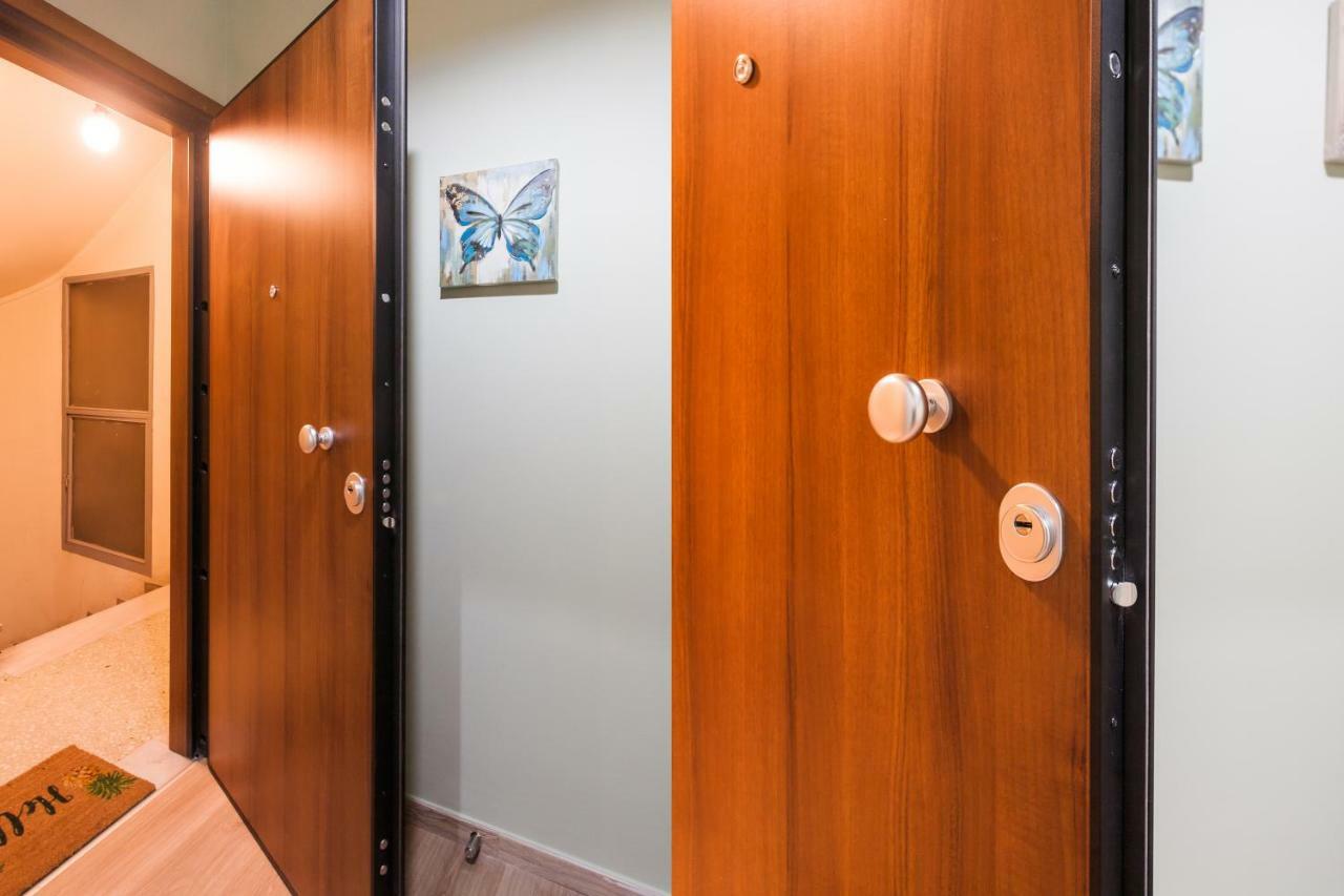 Modern Antique Private Rooms Near To Acropolis Museum And Metro Station Athén Kültér fotó