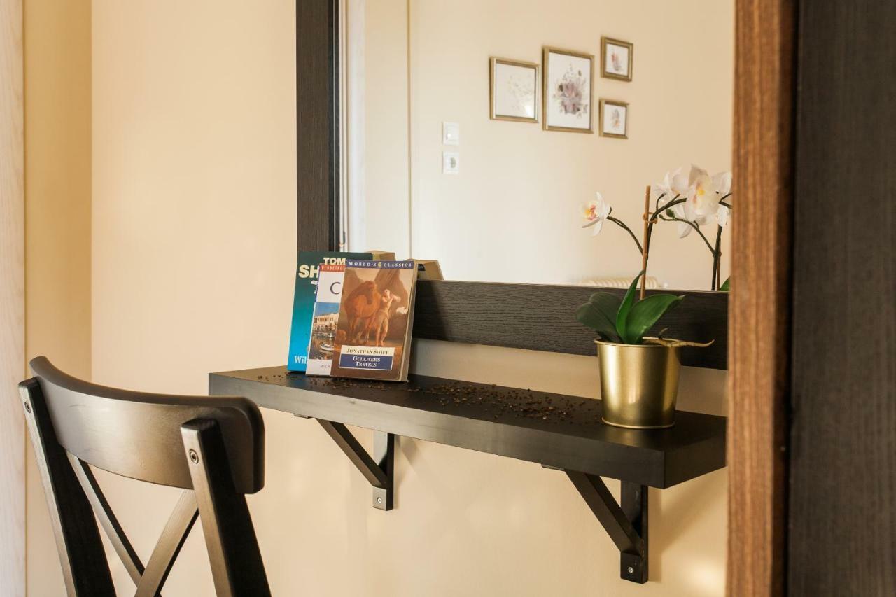 Modern Antique Private Rooms Near To Acropolis Museum And Metro Station Athén Kültér fotó