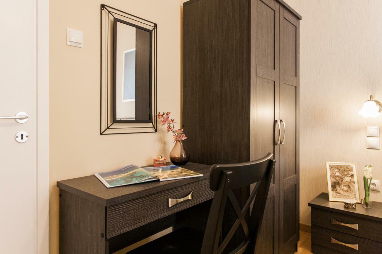 Modern Antique Private Rooms Near To Acropolis Museum And Metro Station Athén Kültér fotó